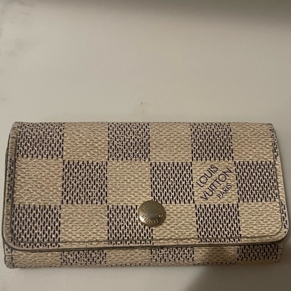 Authentic Louis Vuitton Damier Azur 4 ring key holder - Picture 3 of 16